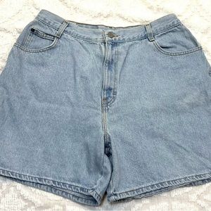 Vintage high waisted a line short 34” waist